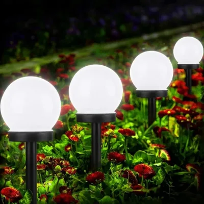 4 LED соларни градински лампи