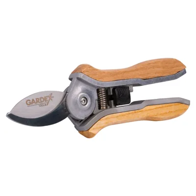 Цветарска ножица Gardex Classic GX с дървени дръжки